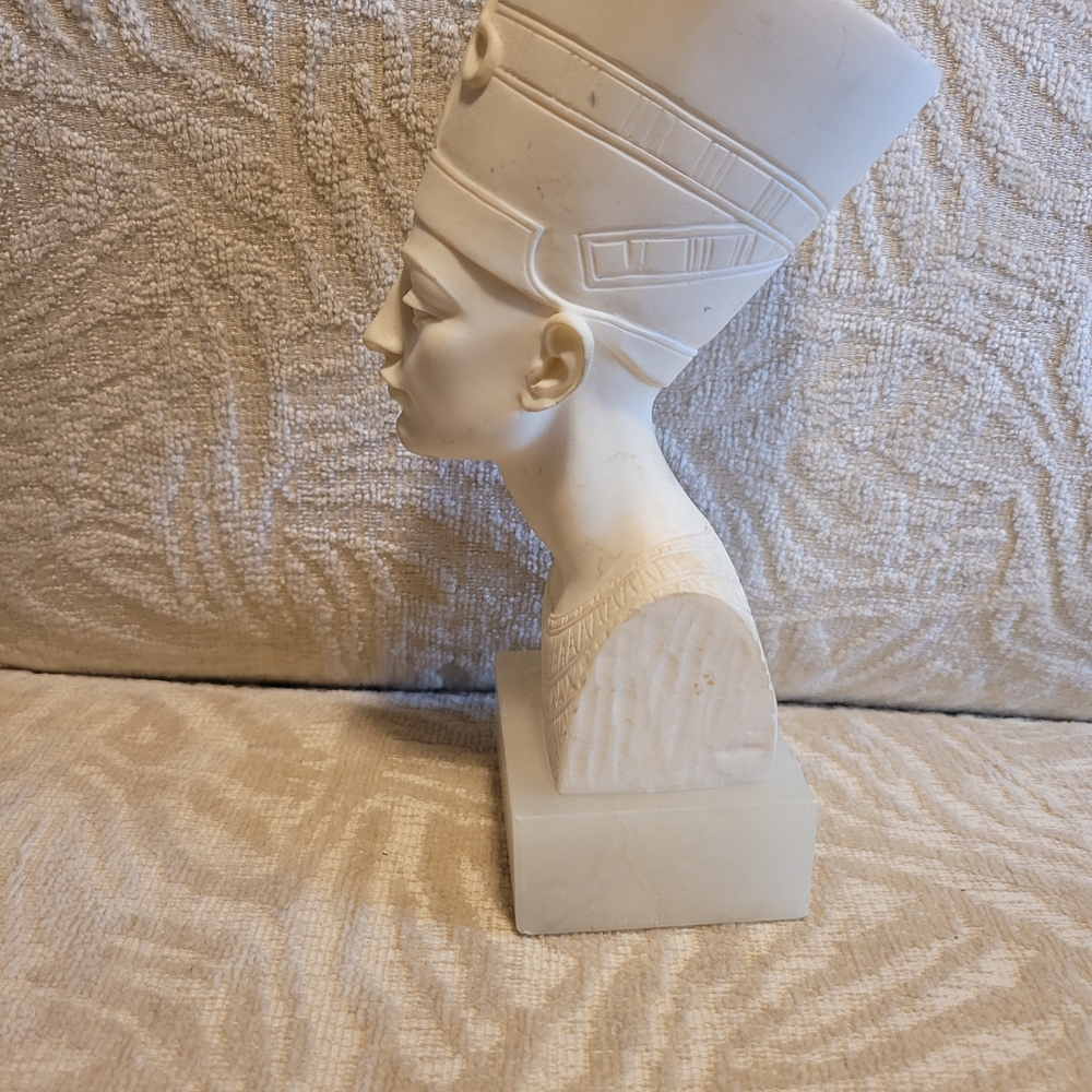 Elegant Cream Bust Statue
